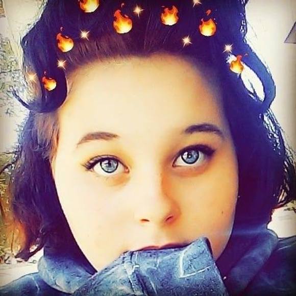 Meet your Posher, Naomi - Picture 1 of 1